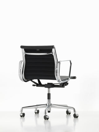Aluminium Chair EA 117