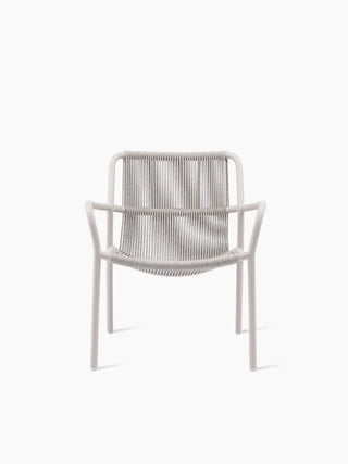 Sweep lounge chair