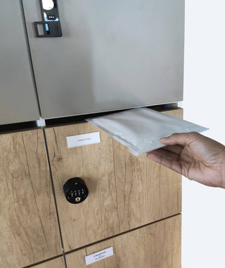Buronomic Locker Eko locker with mail slot, detail of an envelope being posted