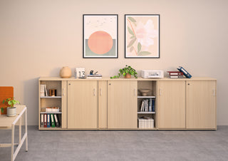 Buronomic Quietude schuifdeurkasten van 104 cm in wire oak met witte design greep en open vakken
