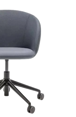 Grace chair